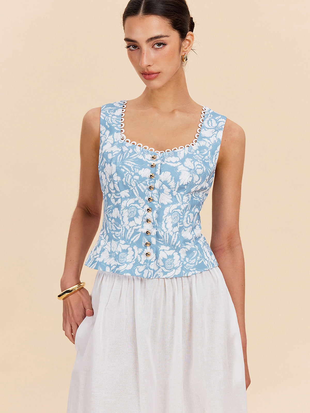 Çiçek Desenli Önü Düğmeli Üst