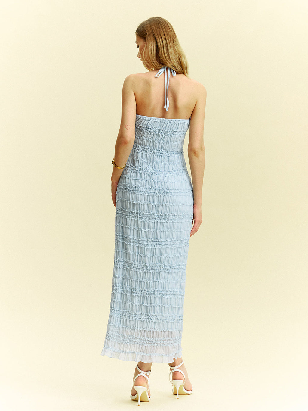 Dokulu Fırfırlı Şifon Askılı Uzun Elbise