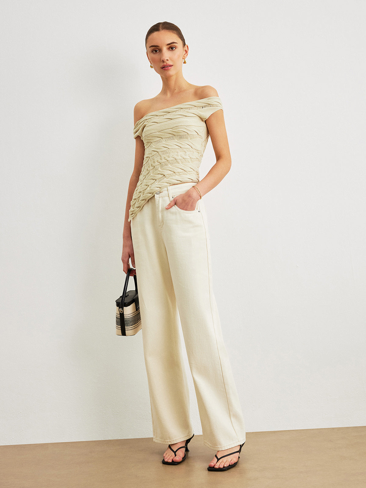 Omuz Açık Kablo Örgü Üst