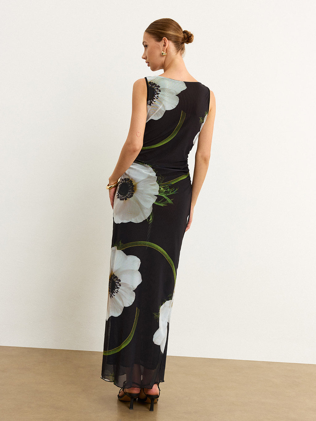 Şeffaf Çiçek Desenli Uzun Elbise