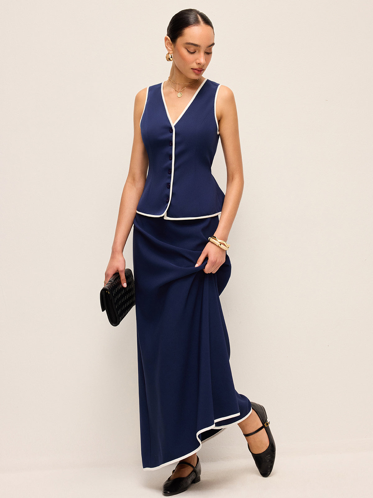 Kontrast Kesim V Yakalı Yelek Üstü Sırt Bağcıklı