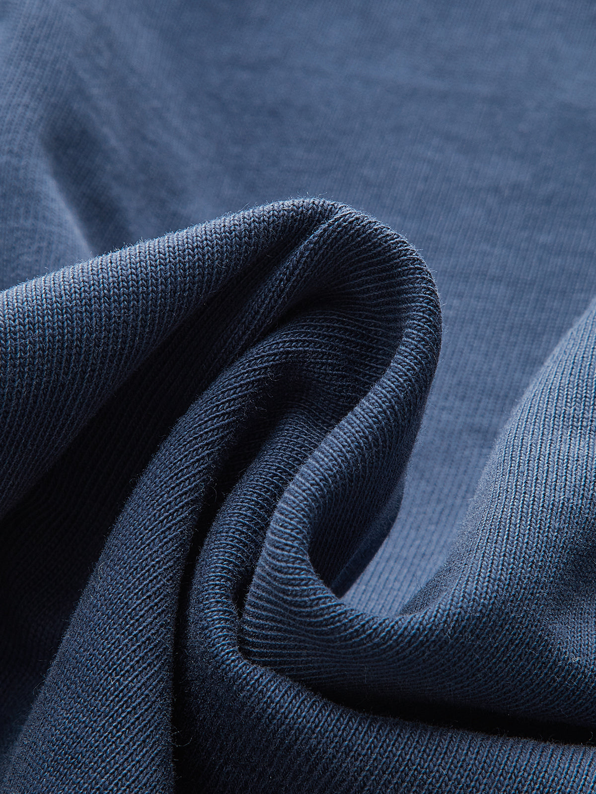 Düz Pileli Kolsuz Üst