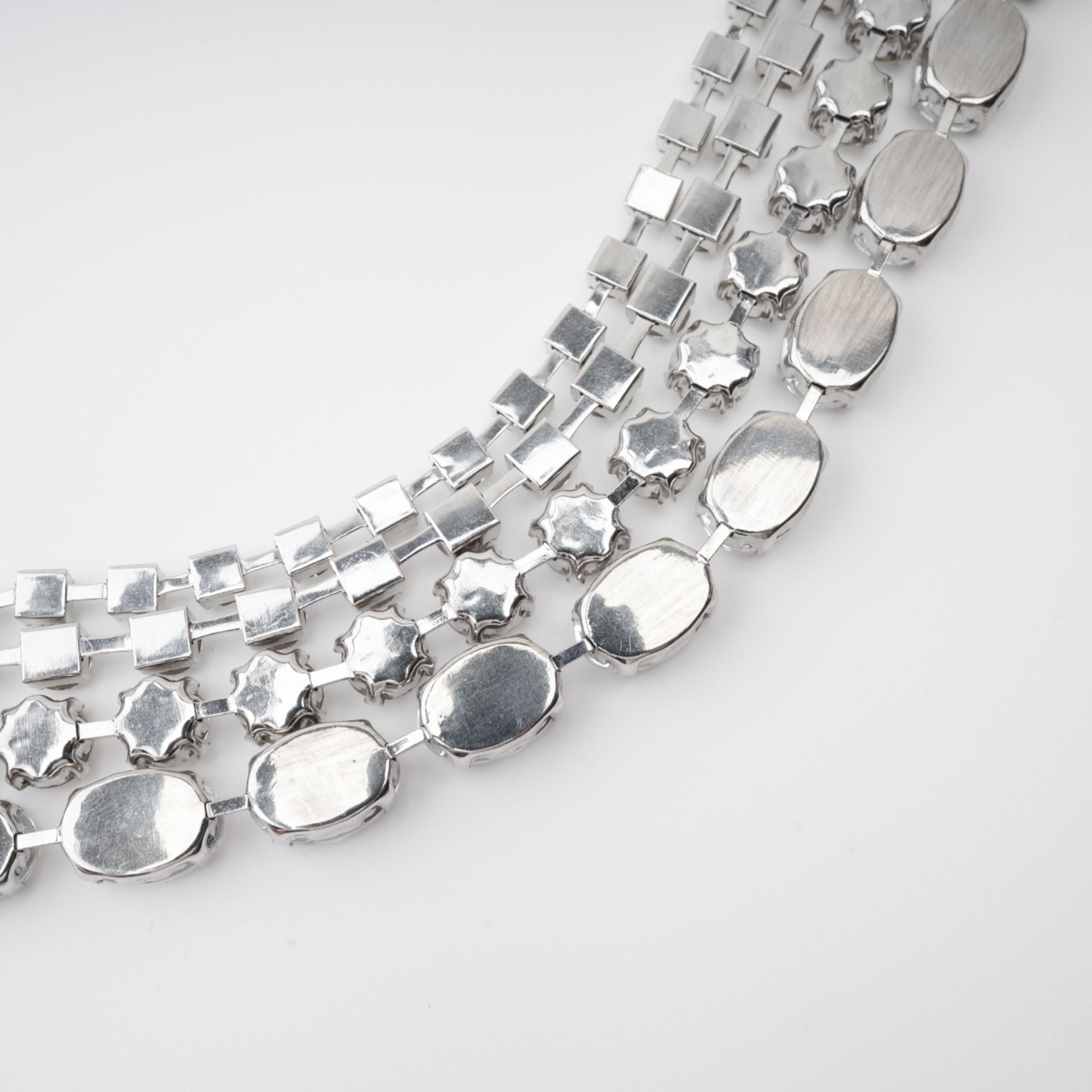 Elizabeth Kristal Süslemeli Katmanlı Kolye