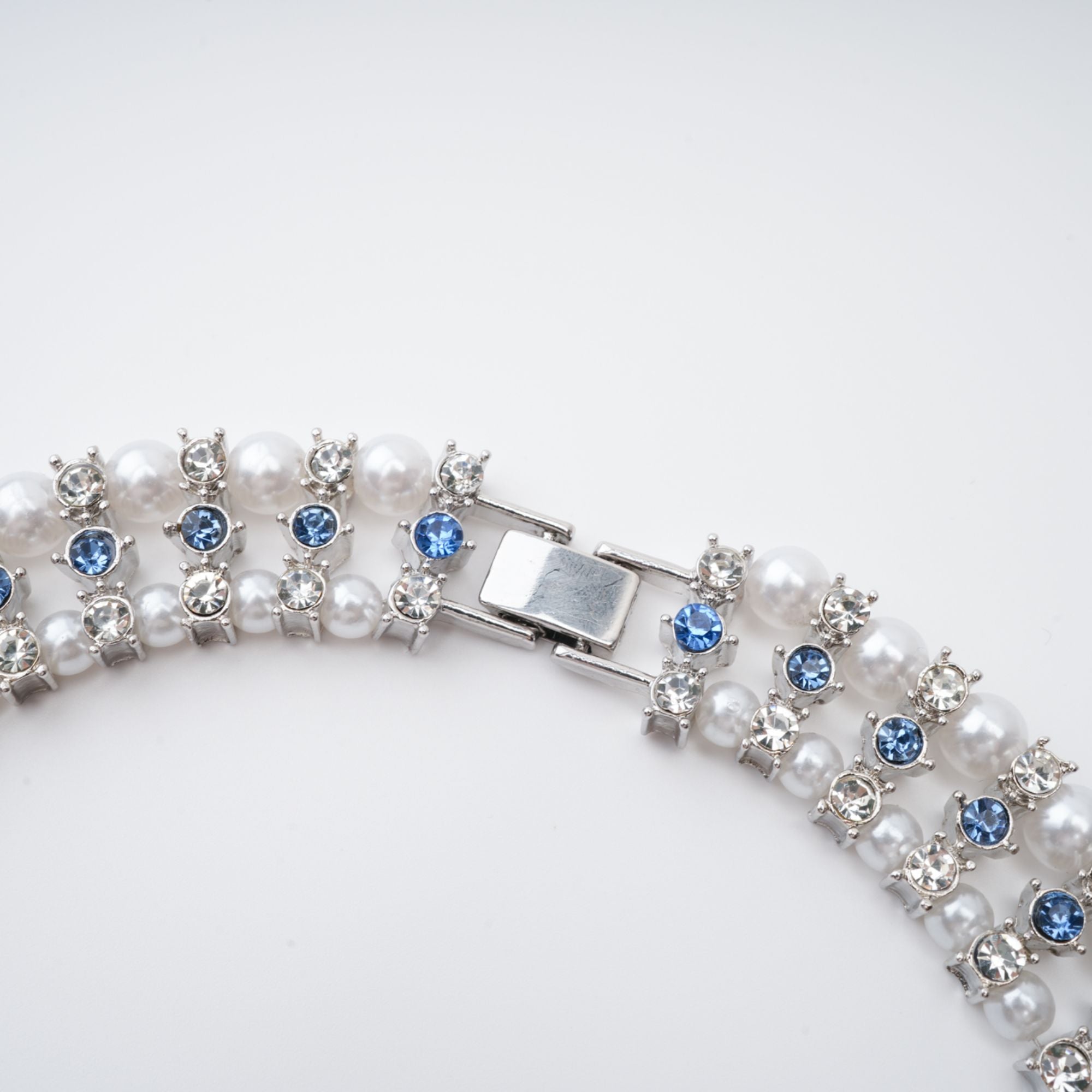 Alana Kristal Süslemeli Suni İnci Kolye