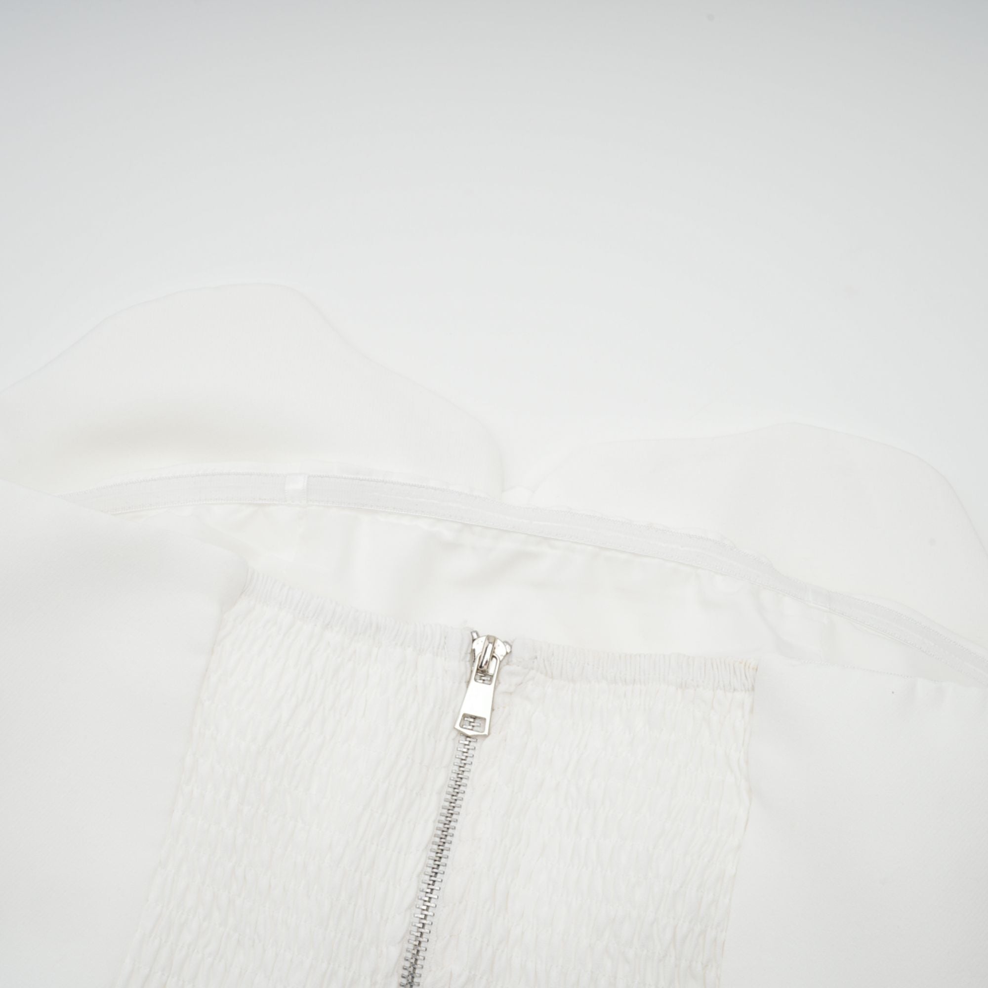 Pénélope Beyaz Çiçekli Düşük Omuzlu Üst