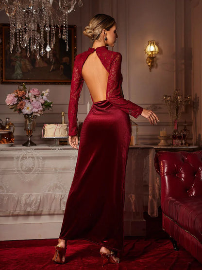 Hazel Çiçek Dantelli Bölünmüş Dantel Kadife Maxi Elbise