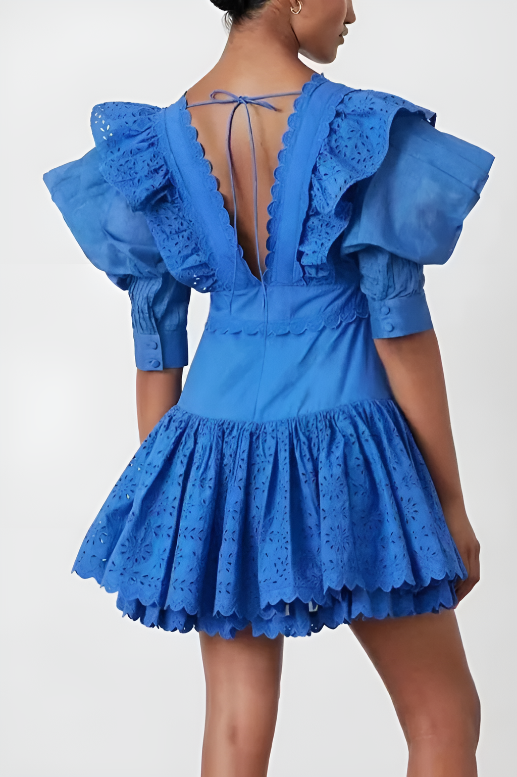 Éloïse Ruffle Derin Yaka Sırtı Açık Mini Elbise