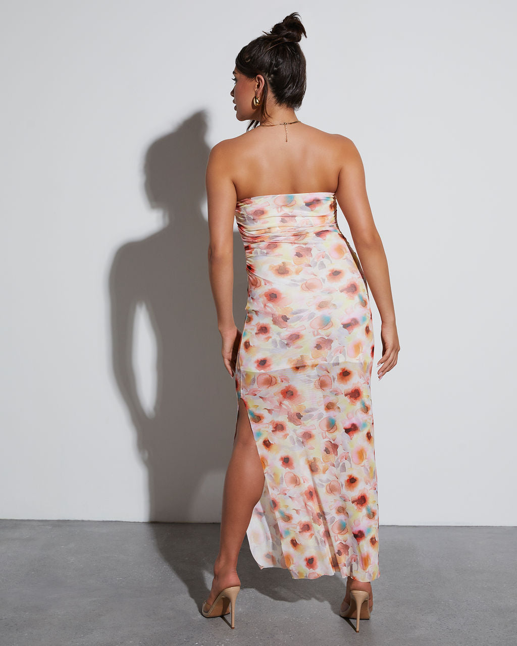 Bahar Pikniği Straplez Bodycon Midi Elbise