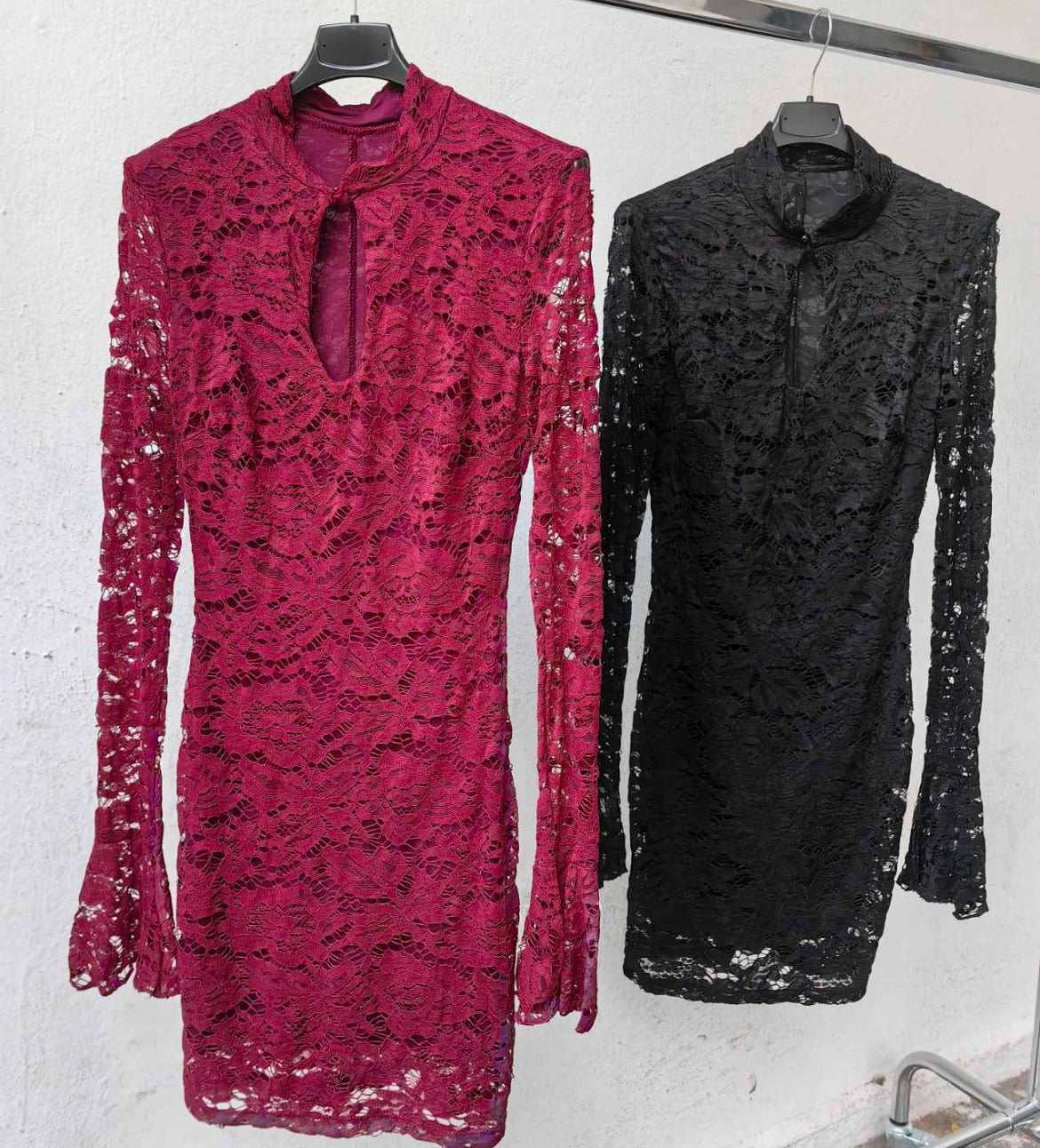 Mirelle Dantel Göğüs Detay Mini Elbise