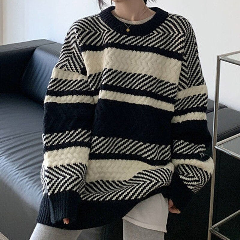 Çizgili Balıksırtı Oversize Triko Kazak