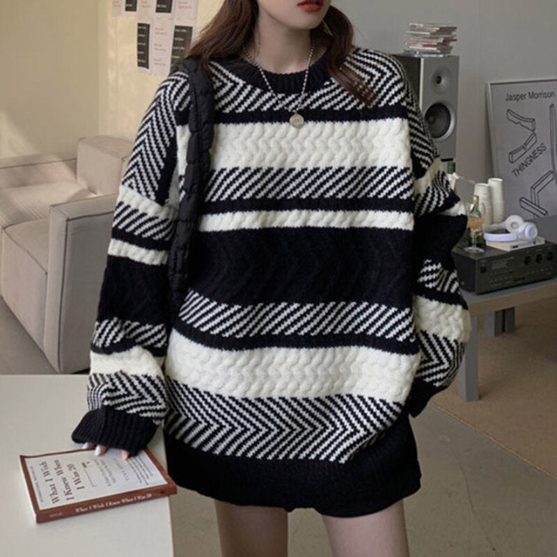 Çizgili Balıksırtı Oversize Triko Kazak