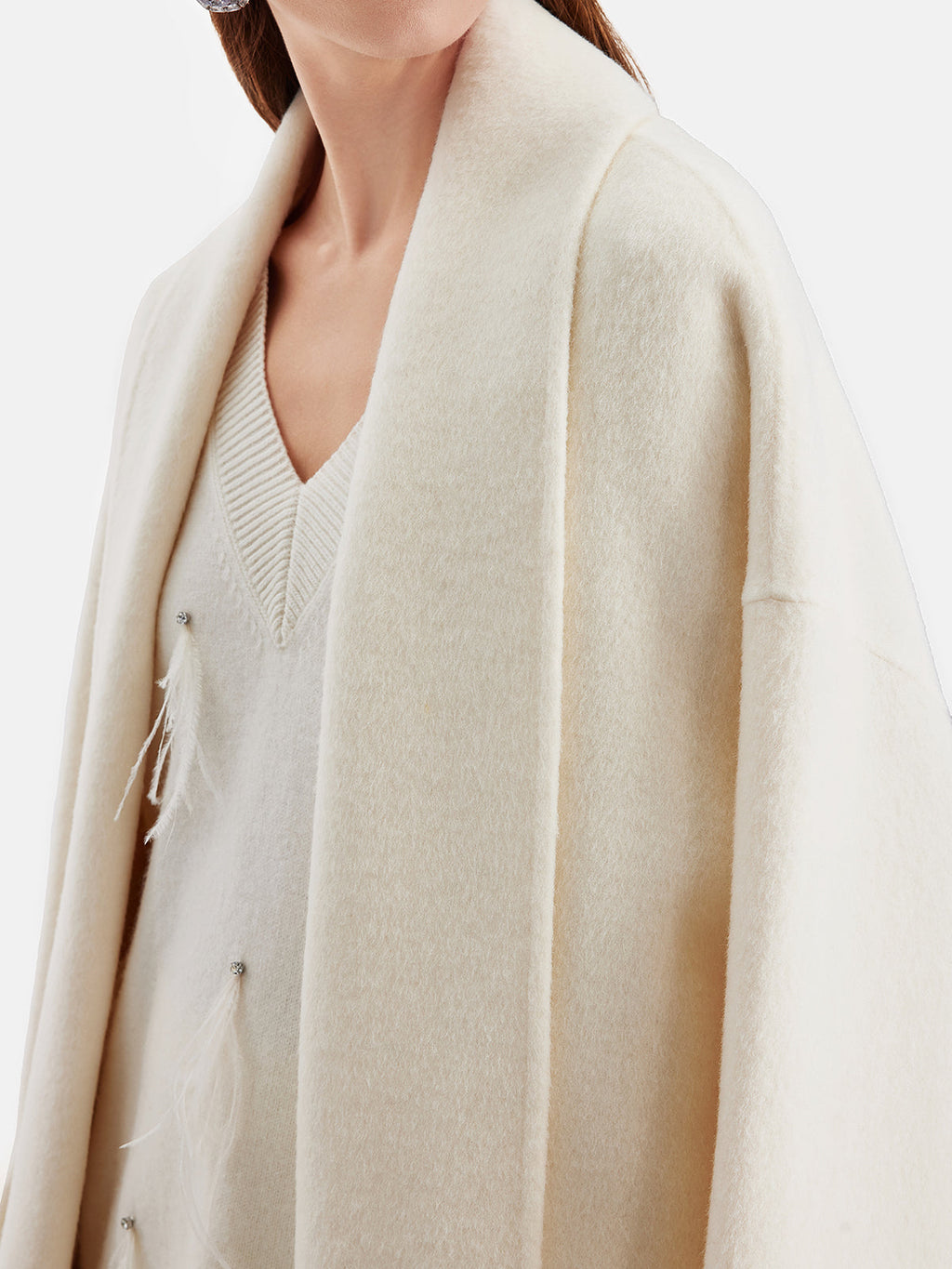 Minimalist Peluş Manşetli Ceket