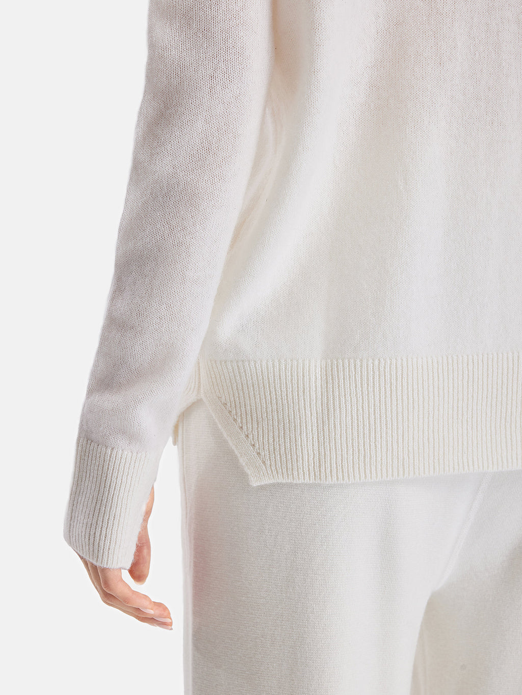 Merinos Yünü Dantelli Triko Üst