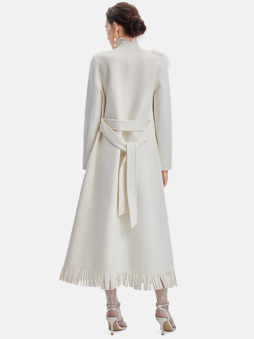 Tüylü Kenarlı Püsküllü Kaban