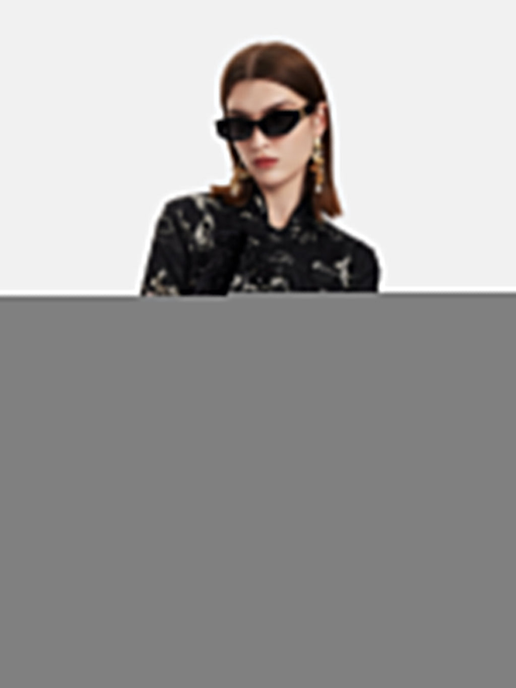 İşlemeli Tüylü Boncuklu Ceket