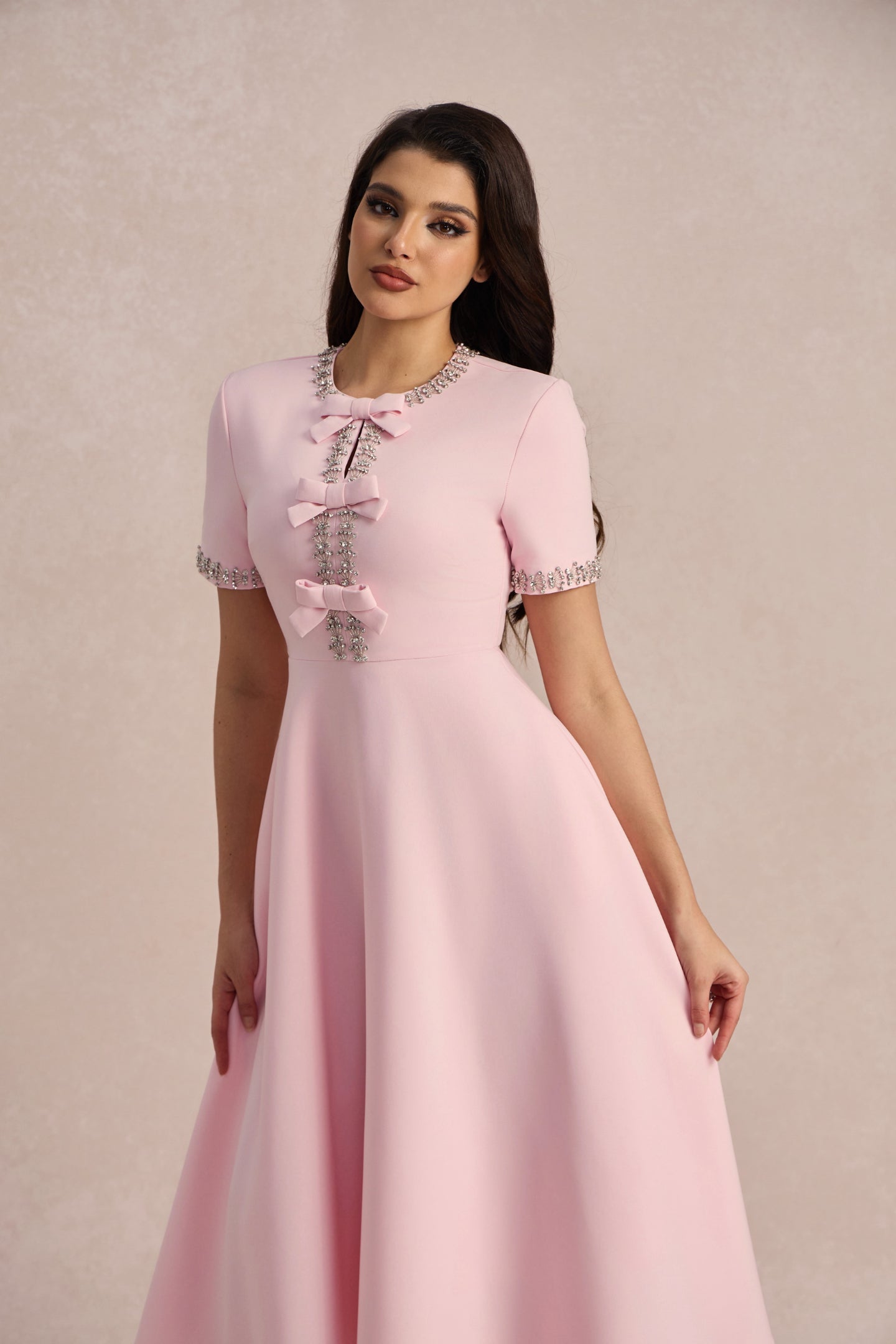 Zoe Fiyonklu Kristal Süslemeli Midi Elbise