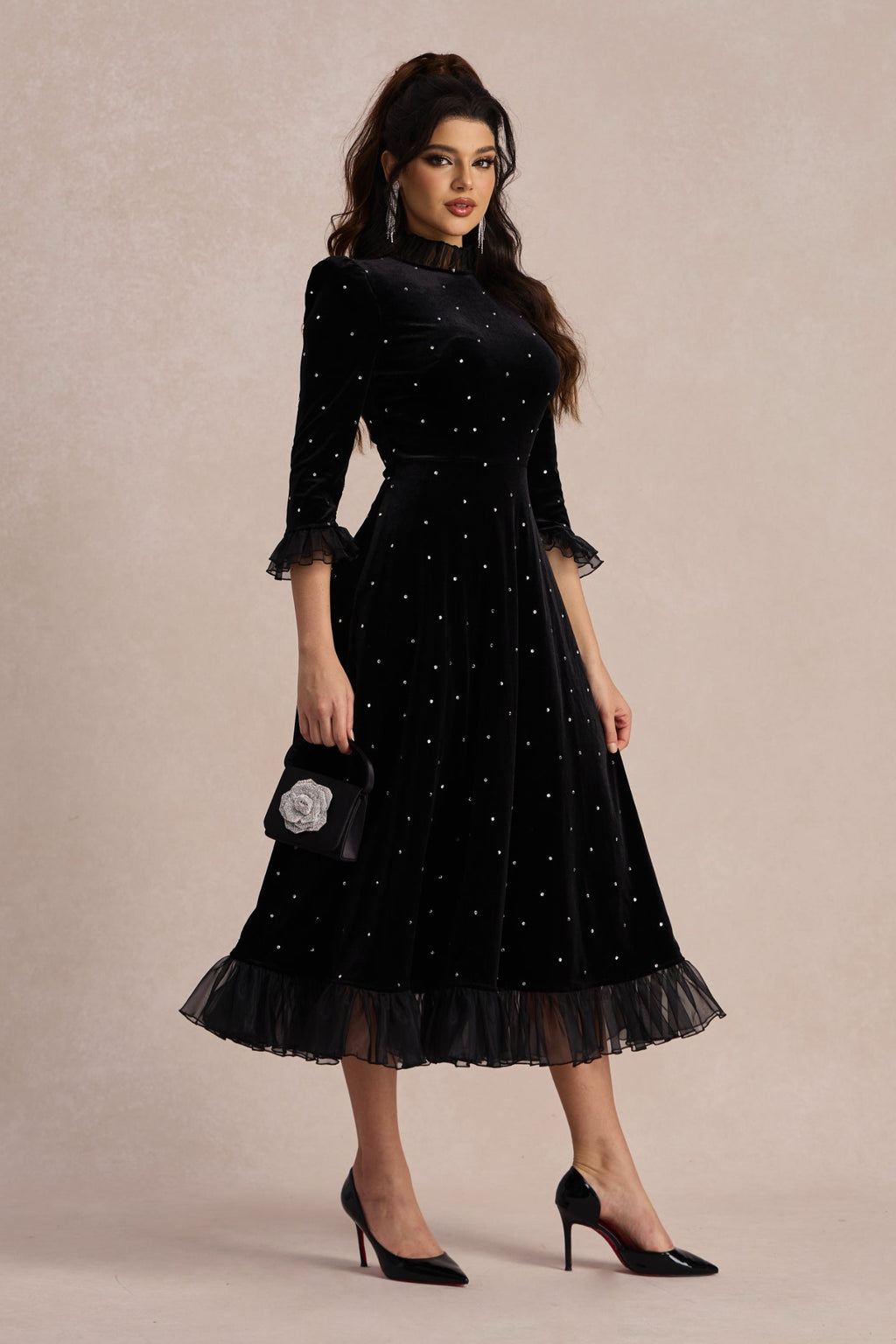 Jolie Diamante Fırfırlı Kadife Maxi Elbise