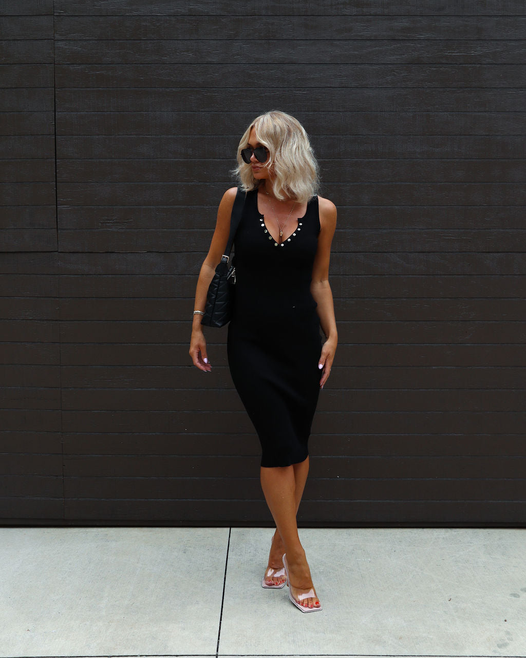 Ashlee Kolsuz Önü Düğmeli Midi Elbise