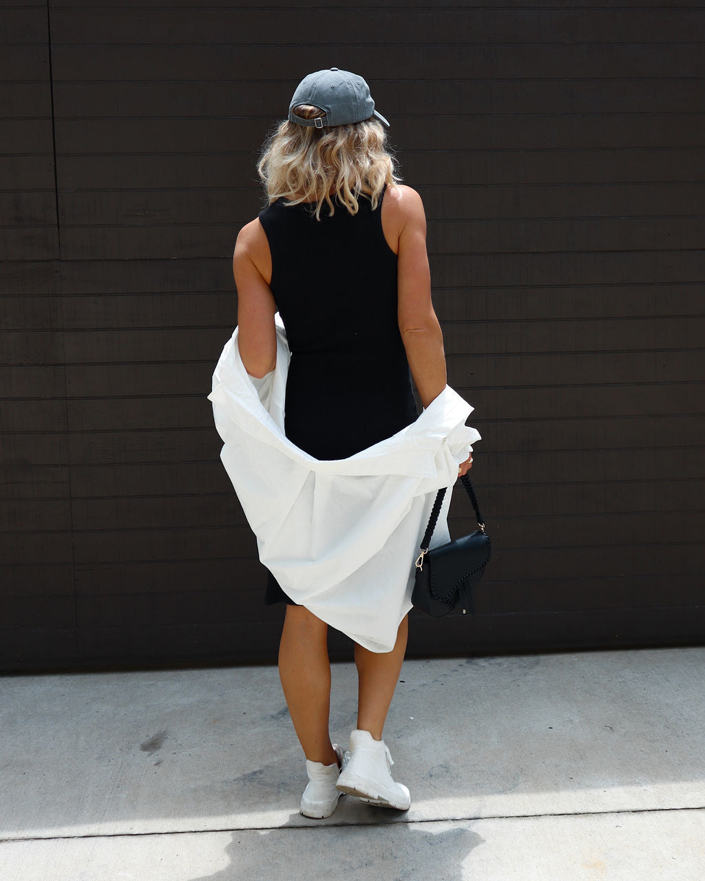 Lorena Pamuk Karışımlı Nervürlü Yan Yırtmaçlı Midi Elbise