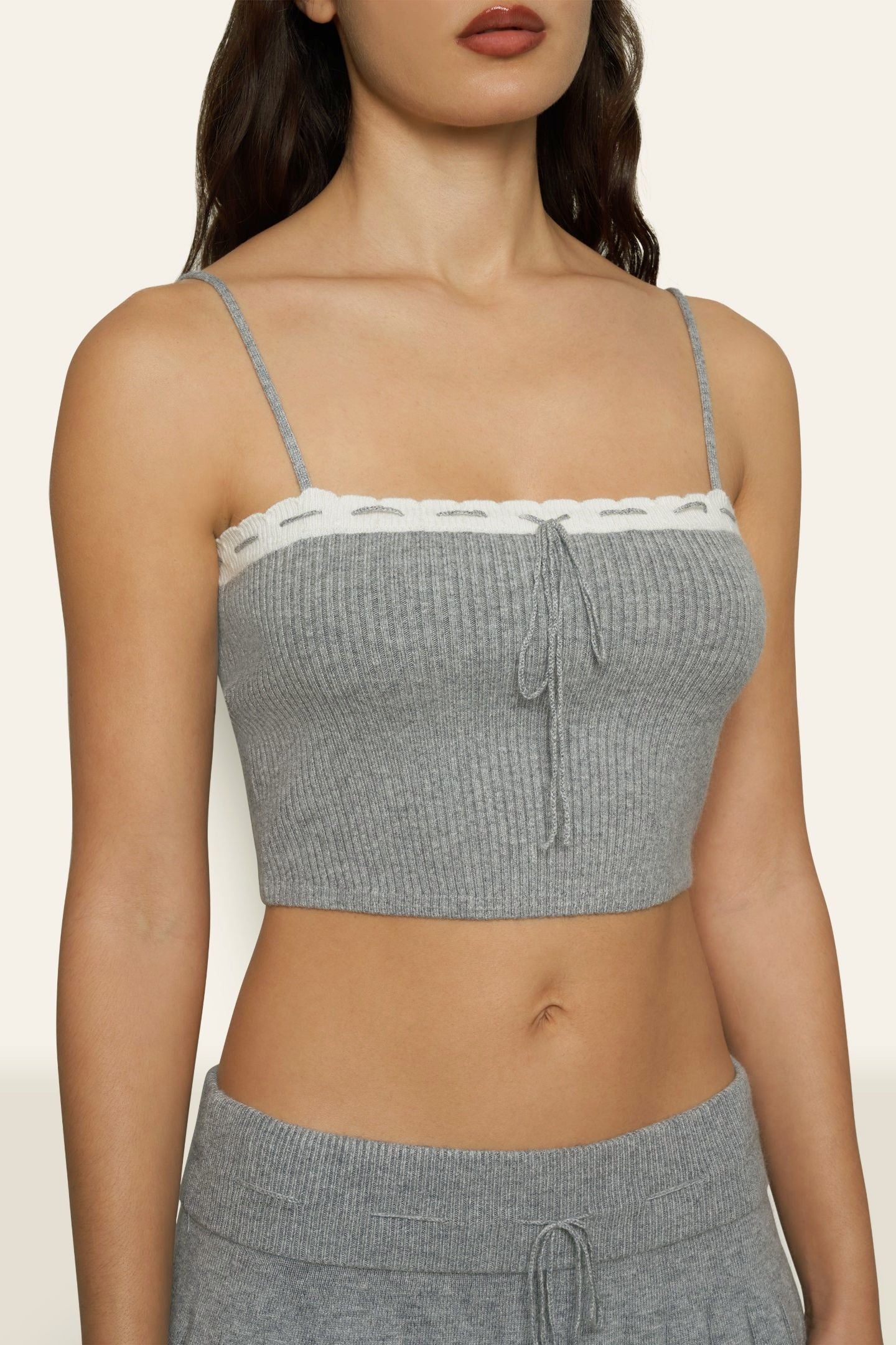 İlmek Nervürlü Üç Parçalı Örgü Takım