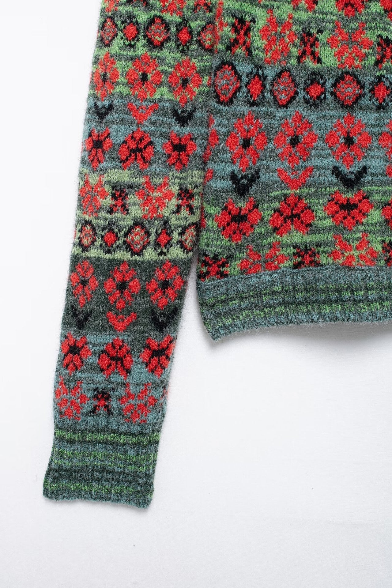 Kalp Desenli Kontrast Hırka