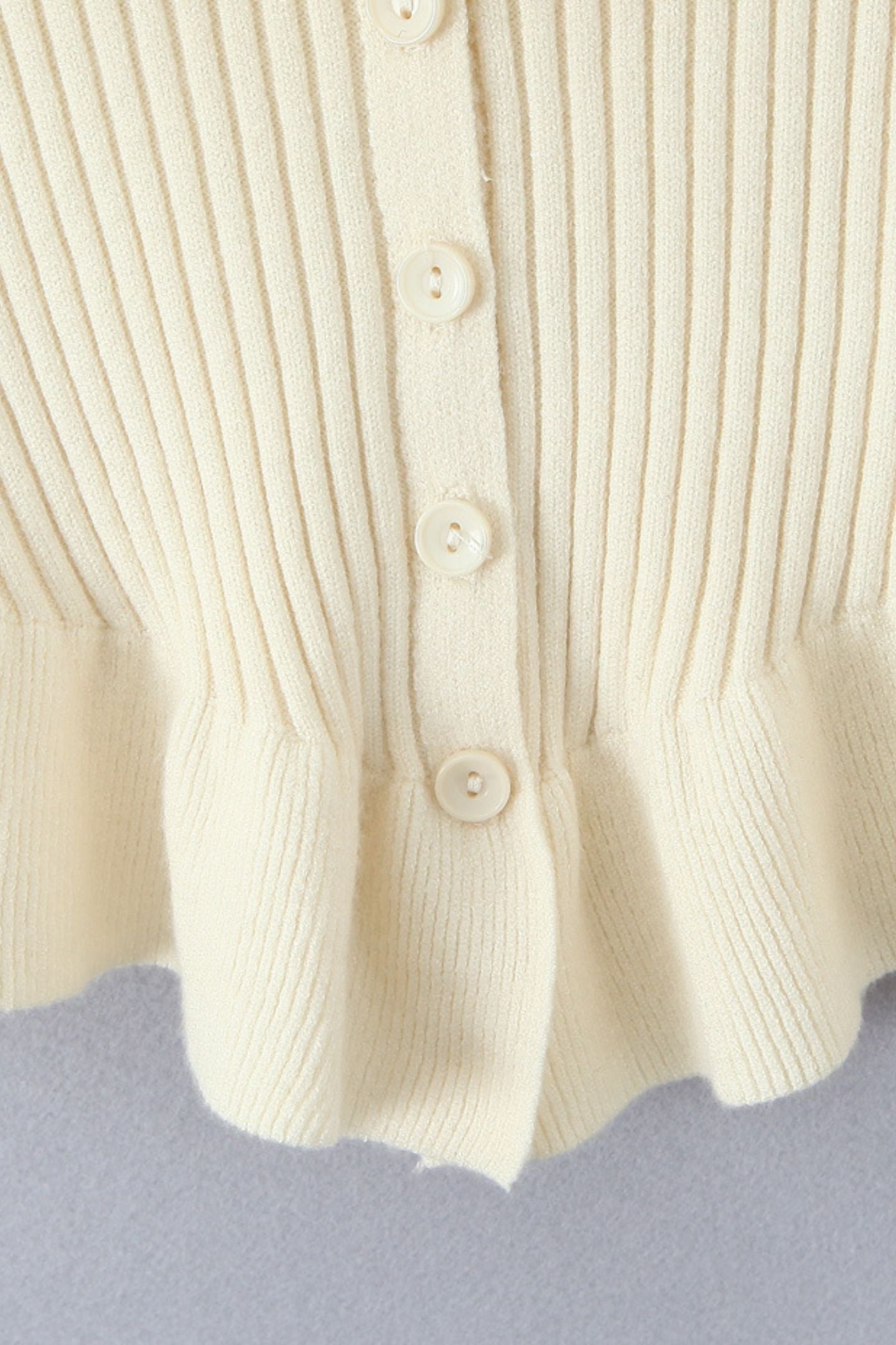 Uzun Kollu Fırfırlı Triko Hırka