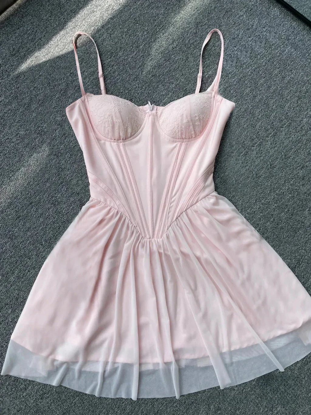 Pinky Uzun Kollu Korse Detay Elbise