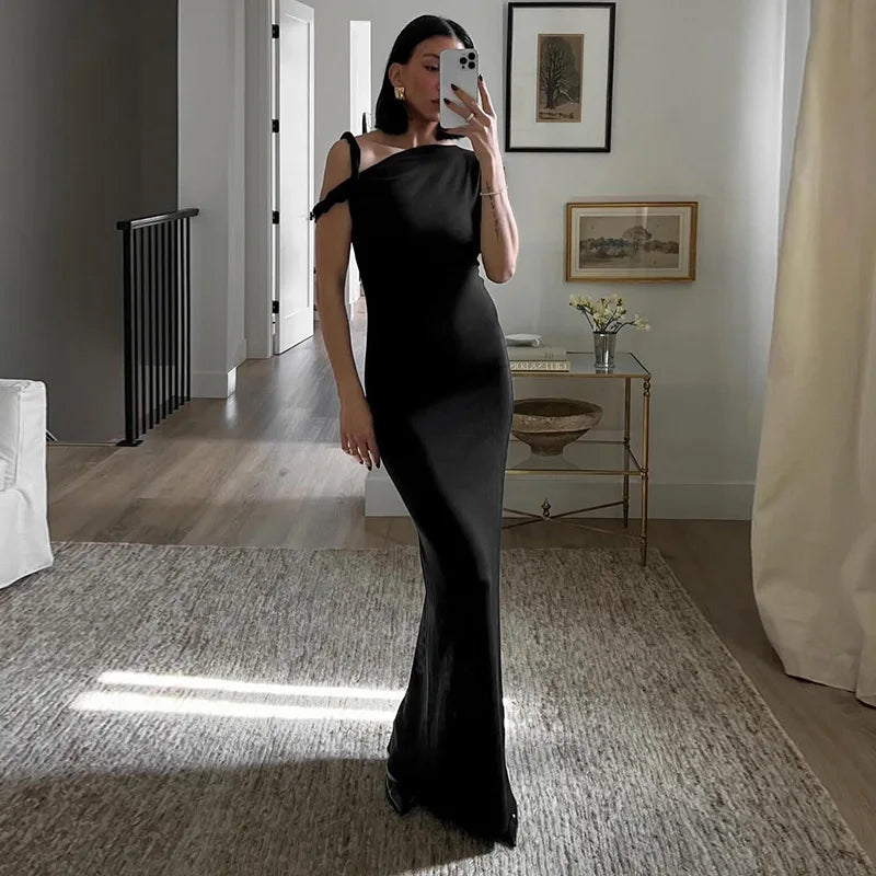 Tek Omuz Askı Detaylı Midi Elbise