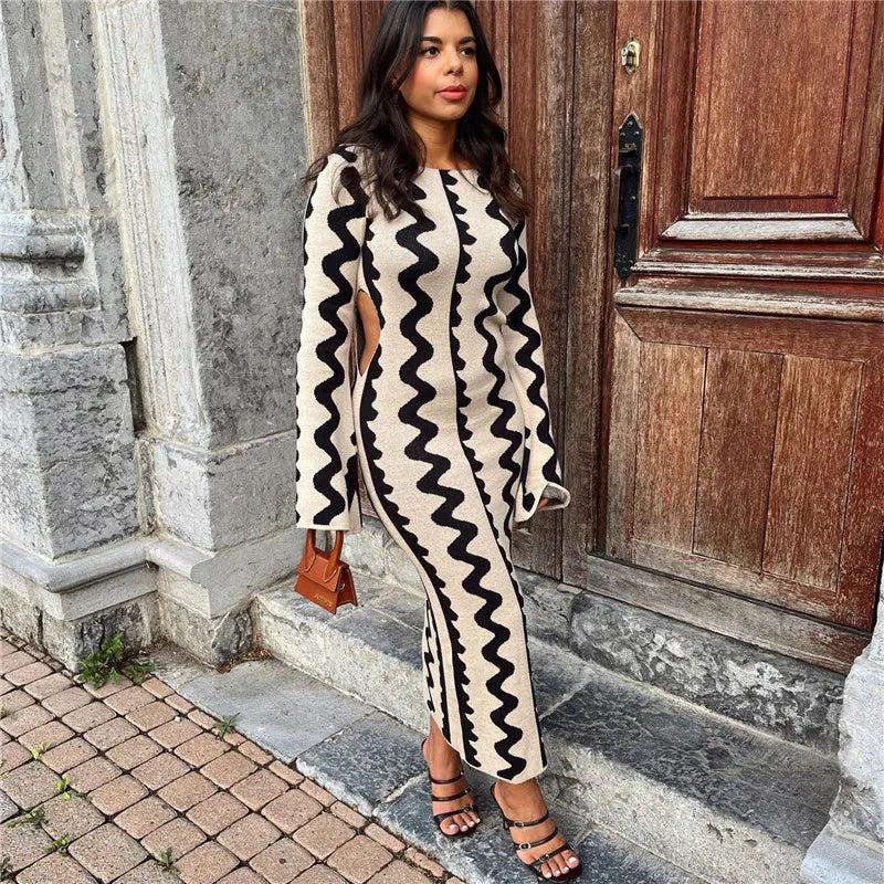 Desenli Uzun Kollu Bel Detaylı Maxi Elbise