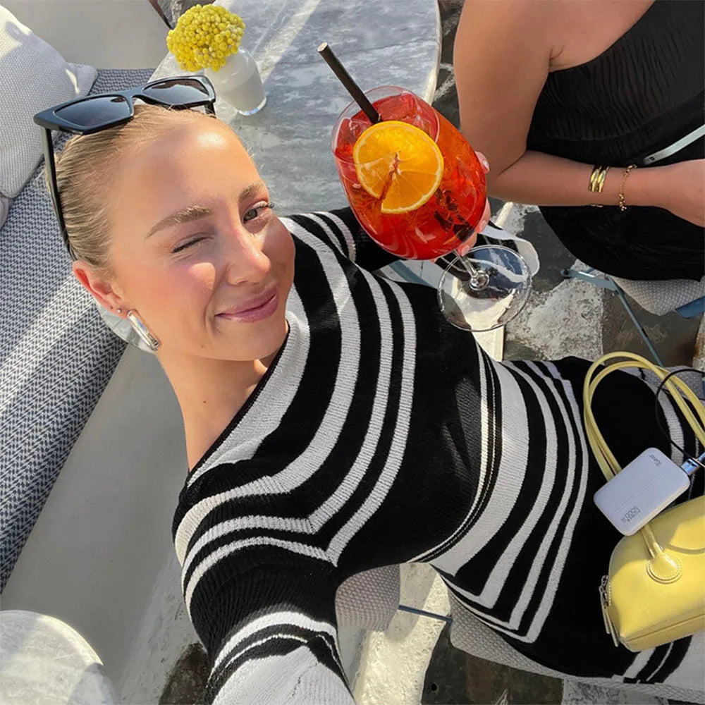 Sırt Detay Çizgili Mini Elbise