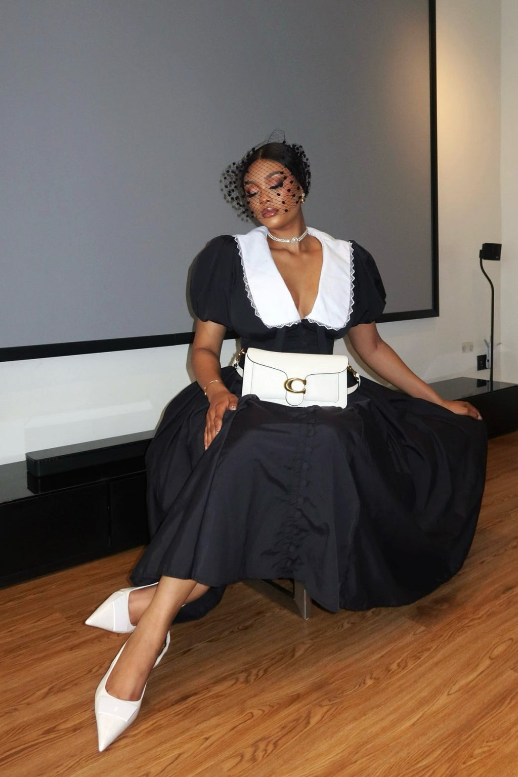 Athena Bebek Yaka Puf Kol Midi Elbise