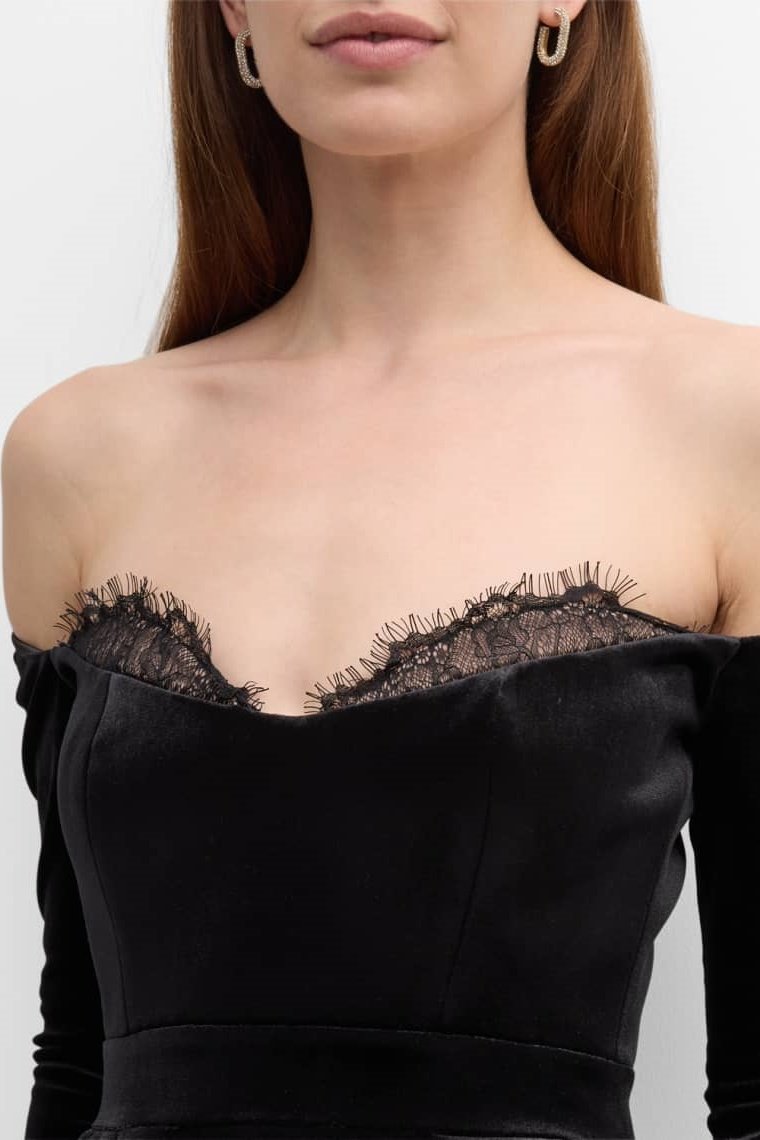 Alexandra Düşük Omuzlu Dantelli Maxi Elbise