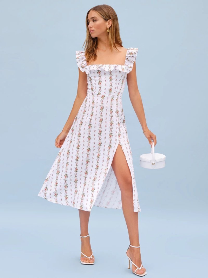 Alyss Baskılı Fırfırlı Askılı Yırtmaçlı Midi Elbise