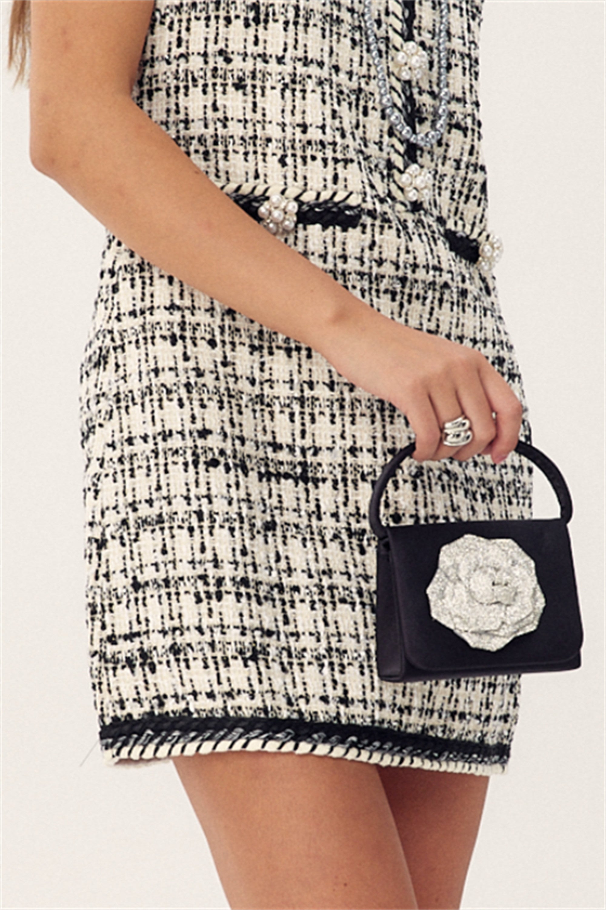 Gül İşlemeli Abiye Çanta