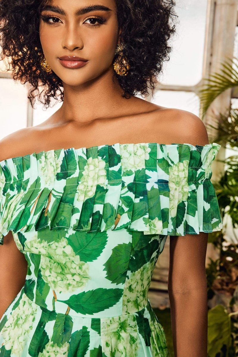 Bess Baskılı Fırfırlı Omuzu Açık Katlı Maxi Elbise