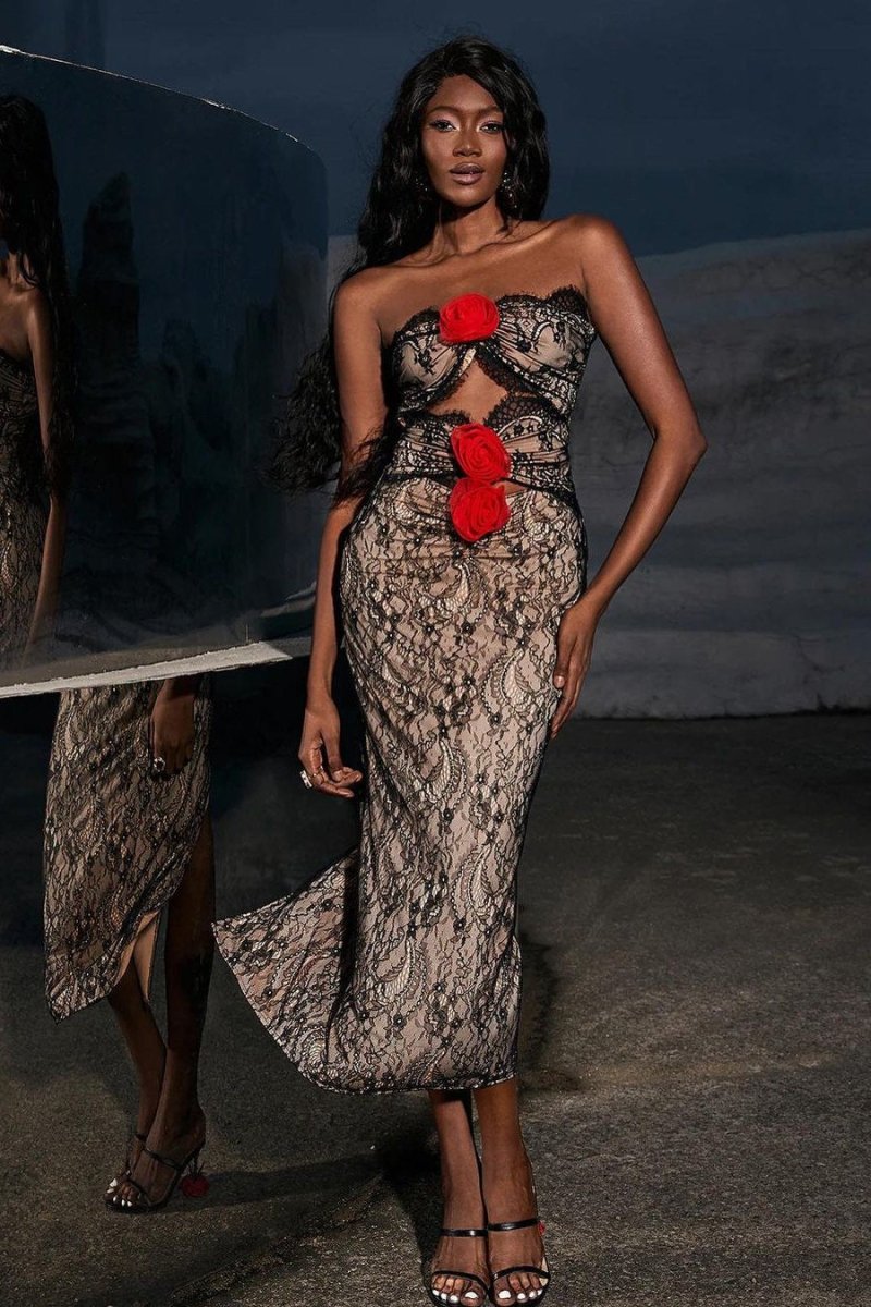 Betsy Çiçek Aplikeli Dantelli Midi Elbise