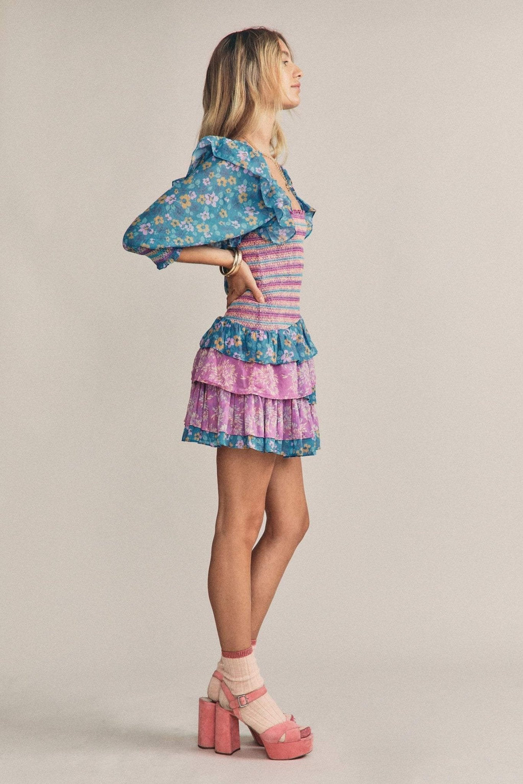 Carlin Baskılı Büzgülü Korsajlı Fırfırlı Mini Elbise