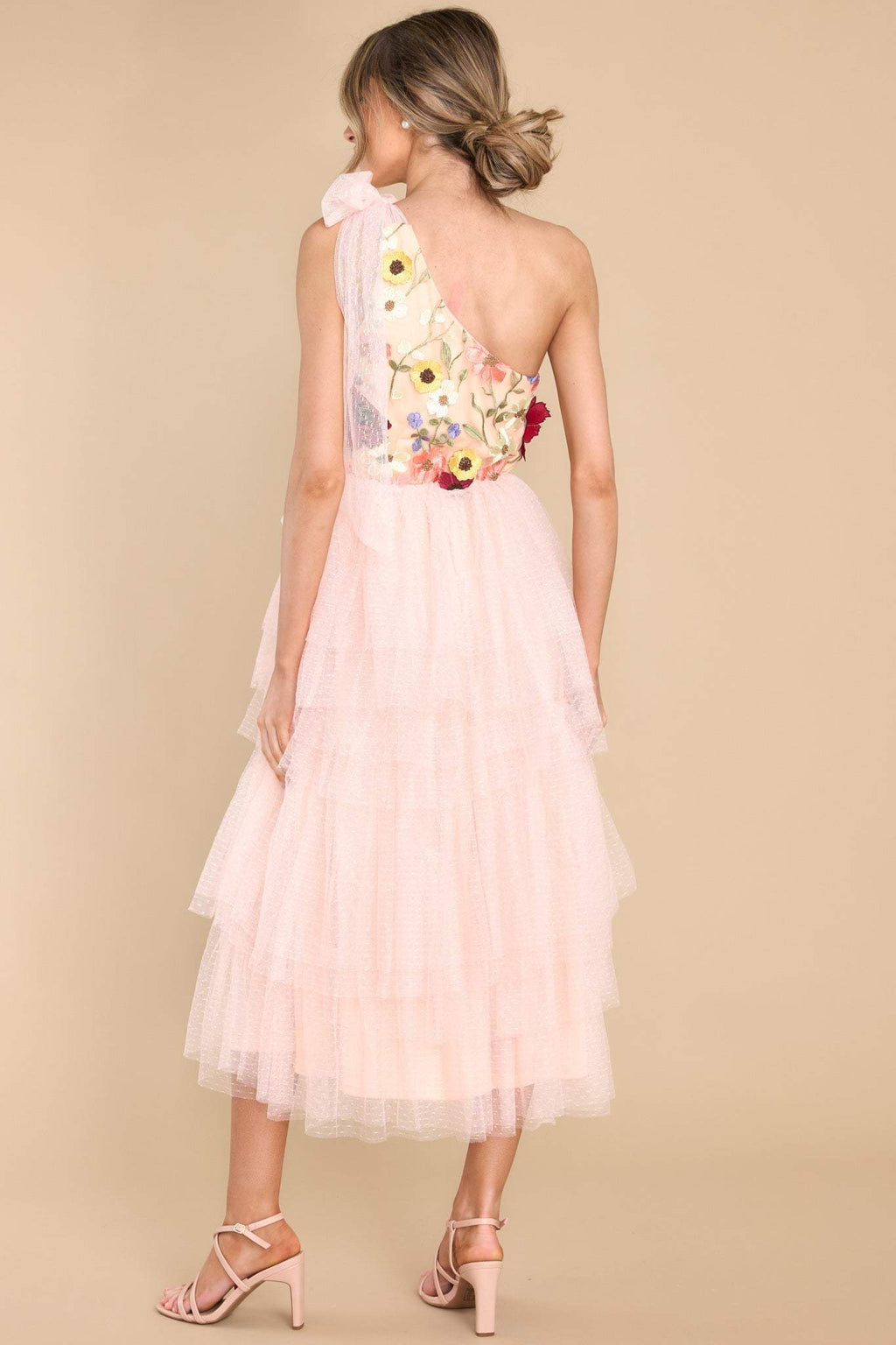 Claudia İşlemeli Tek Omuz Fırfırlı Midi Elbise