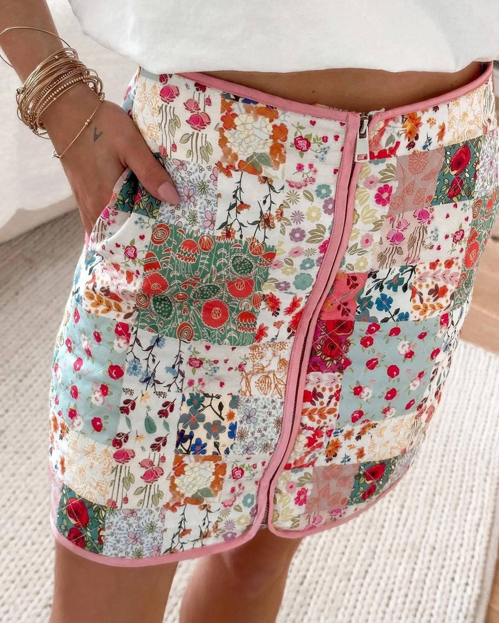 Dana Baskılı Kapitone Puf Takım