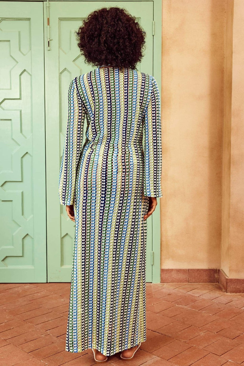 Şafak V Yaka Yırtmaçlı Tığ İşi Maxi Elbise