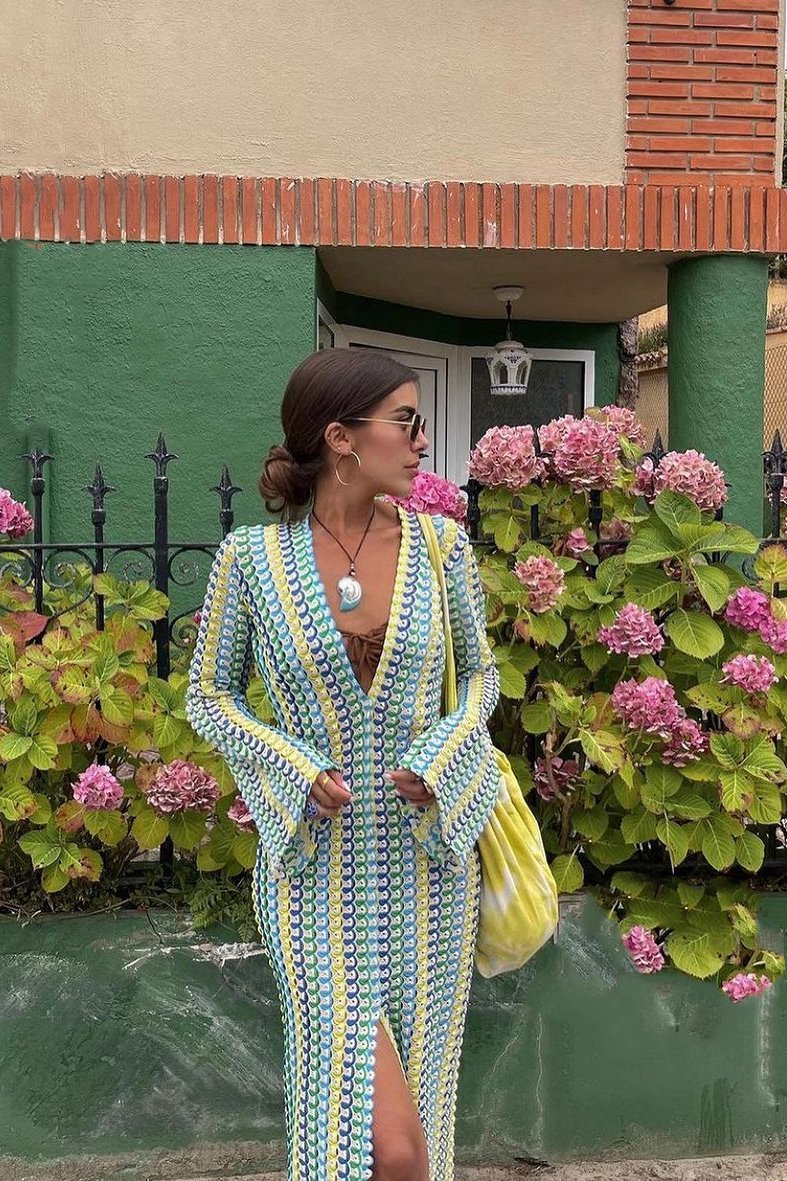 Şafak V Yaka Yırtmaçlı Tığ İşi Maxi Elbise