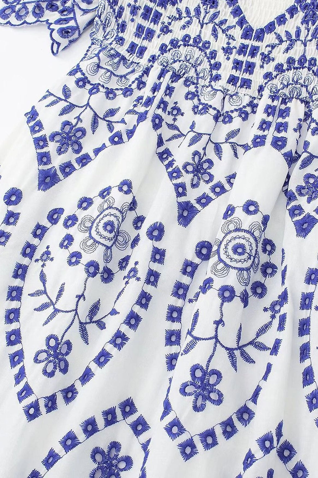 Della Nakış Dantel Fırfır Büzgülü Midi Elbise