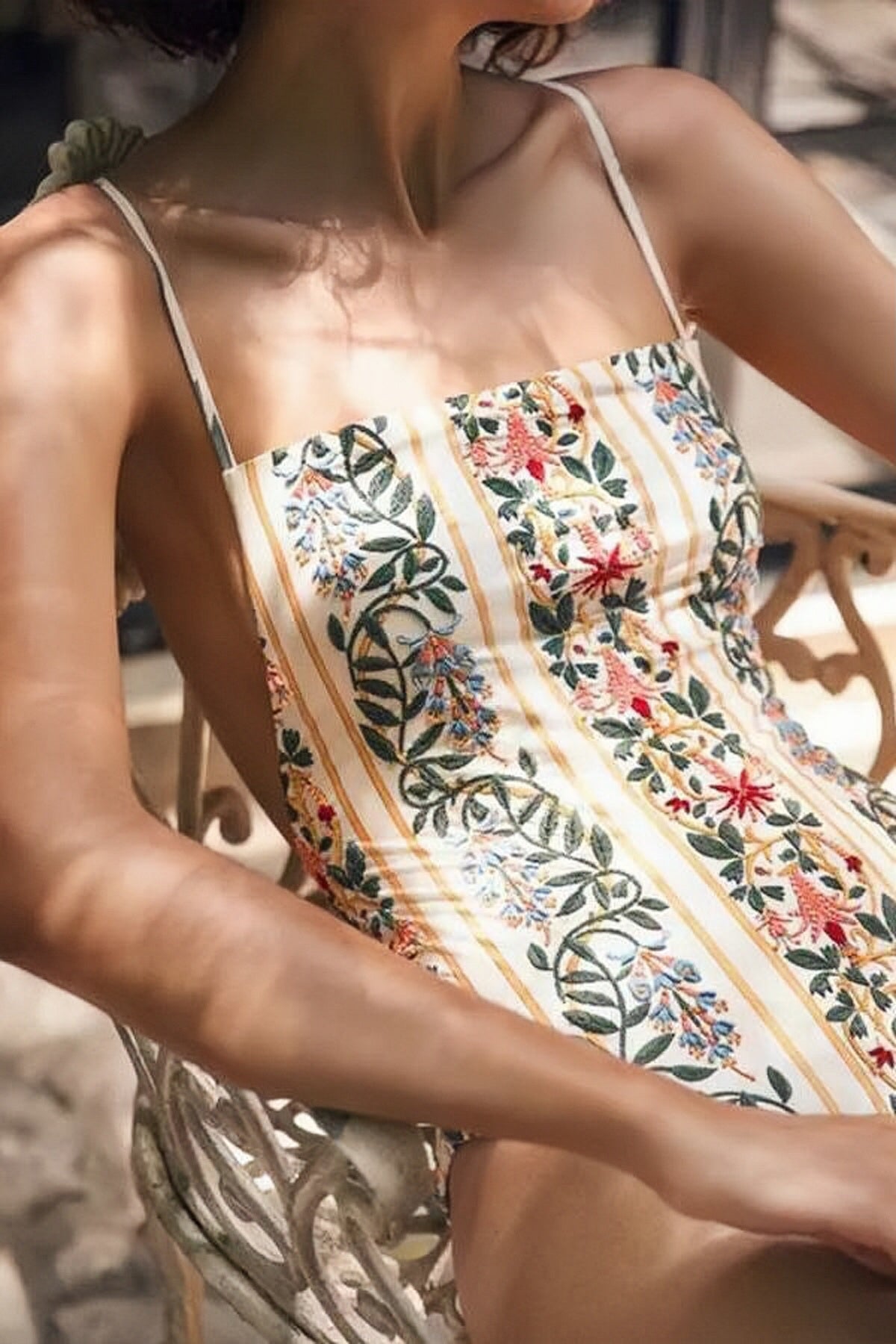 Doris Baskılı Sırtı Açık İki Parçalı Yüzme Seti