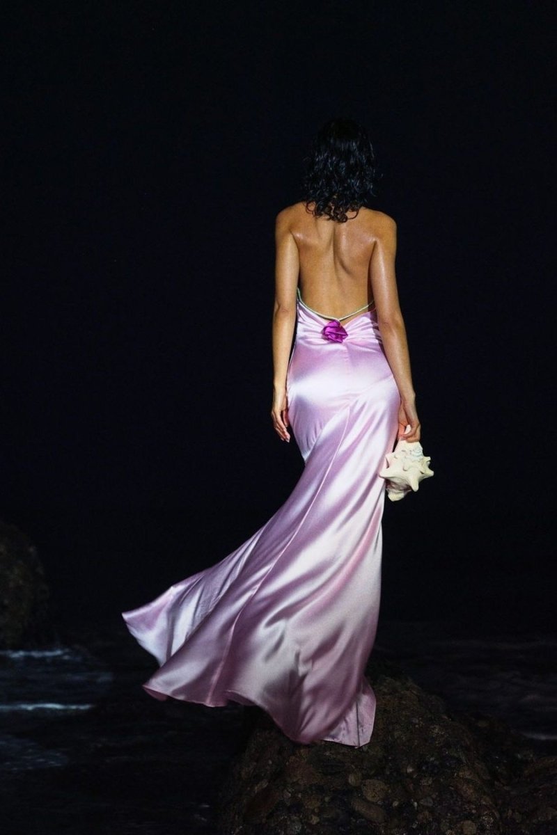 Edwina Boyundan Bağlamalı Rozet Uzun Elbise