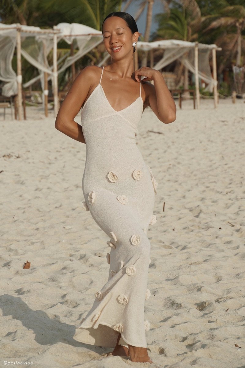 Edwina V Yaka Örme Çiçekli Maxi Elbise