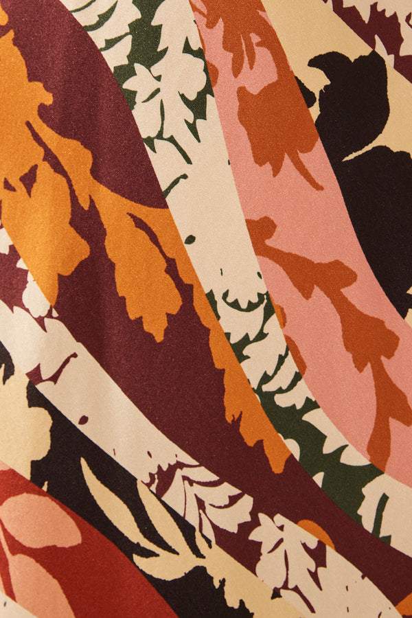 Ella Baskılı Dekolteli Uzun Elbise