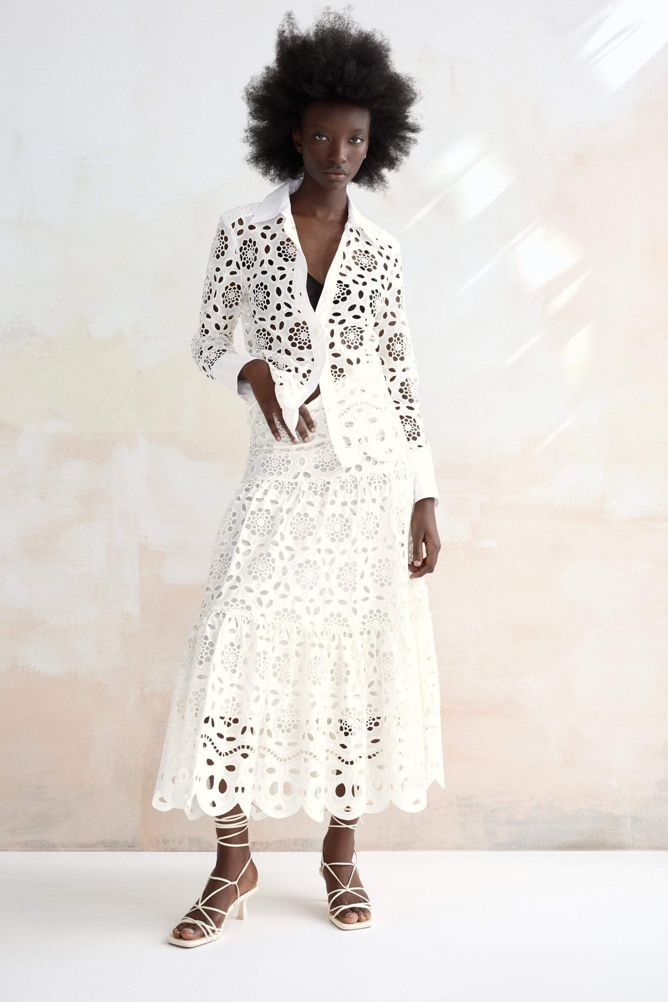 Elsie Nakışlı Dantel Takım