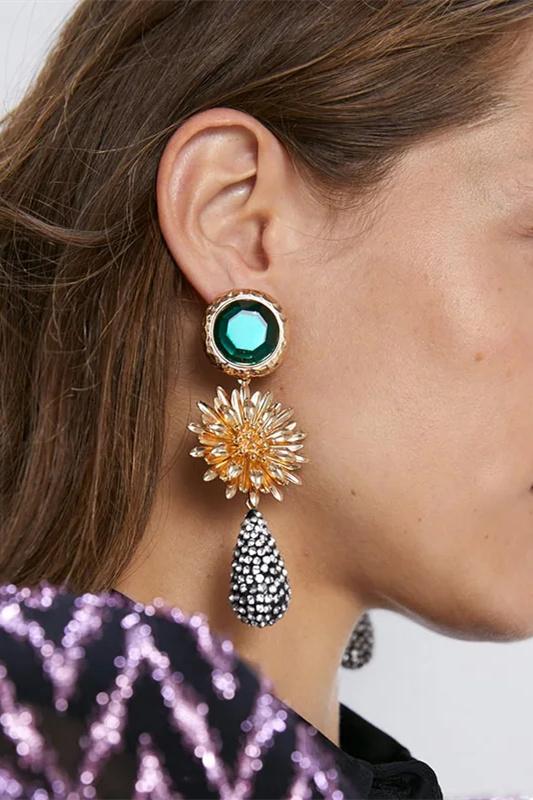 Zümrüt Taşlı Çiçek Taşlı Küpe