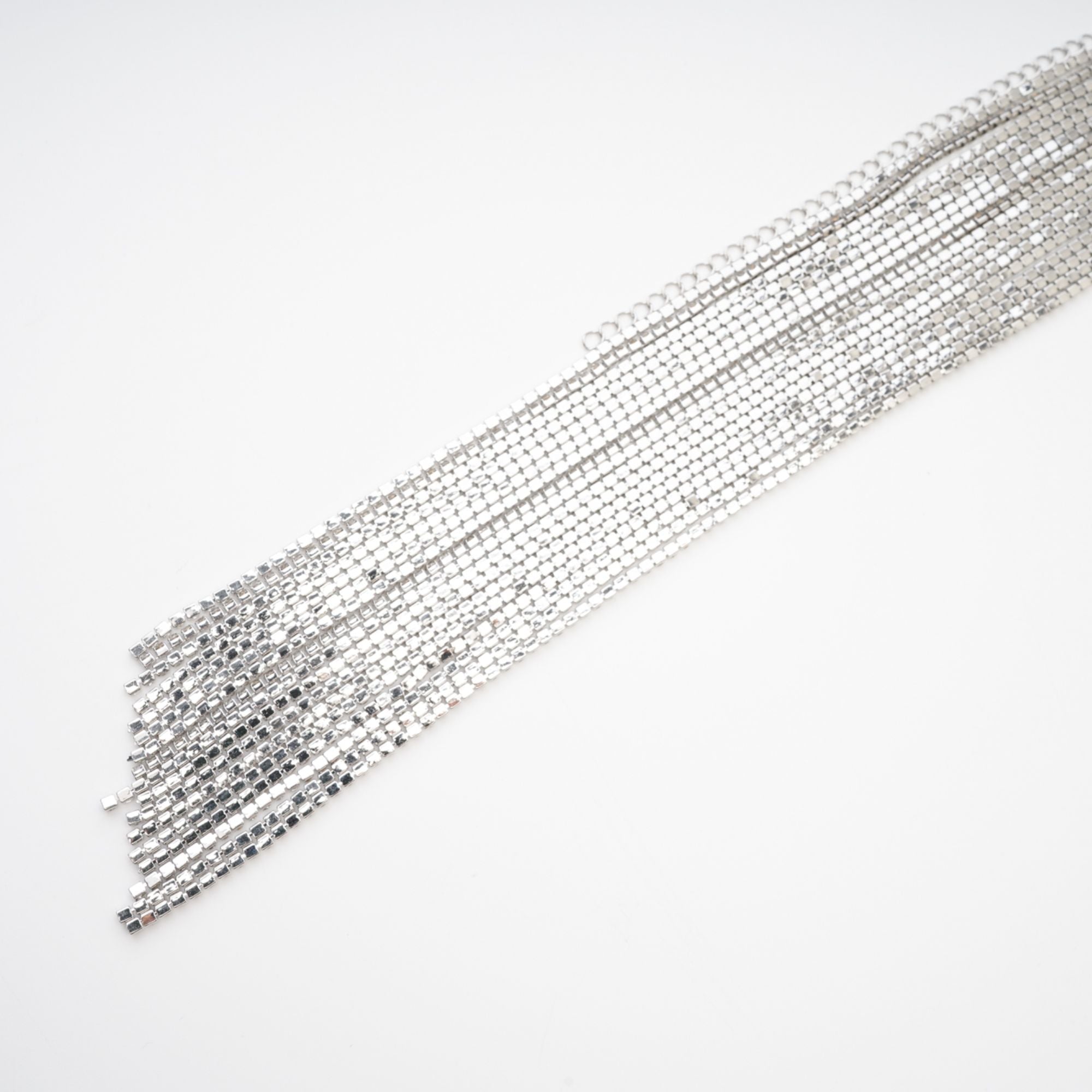 Jeanne Püskül Detaylı Kolye