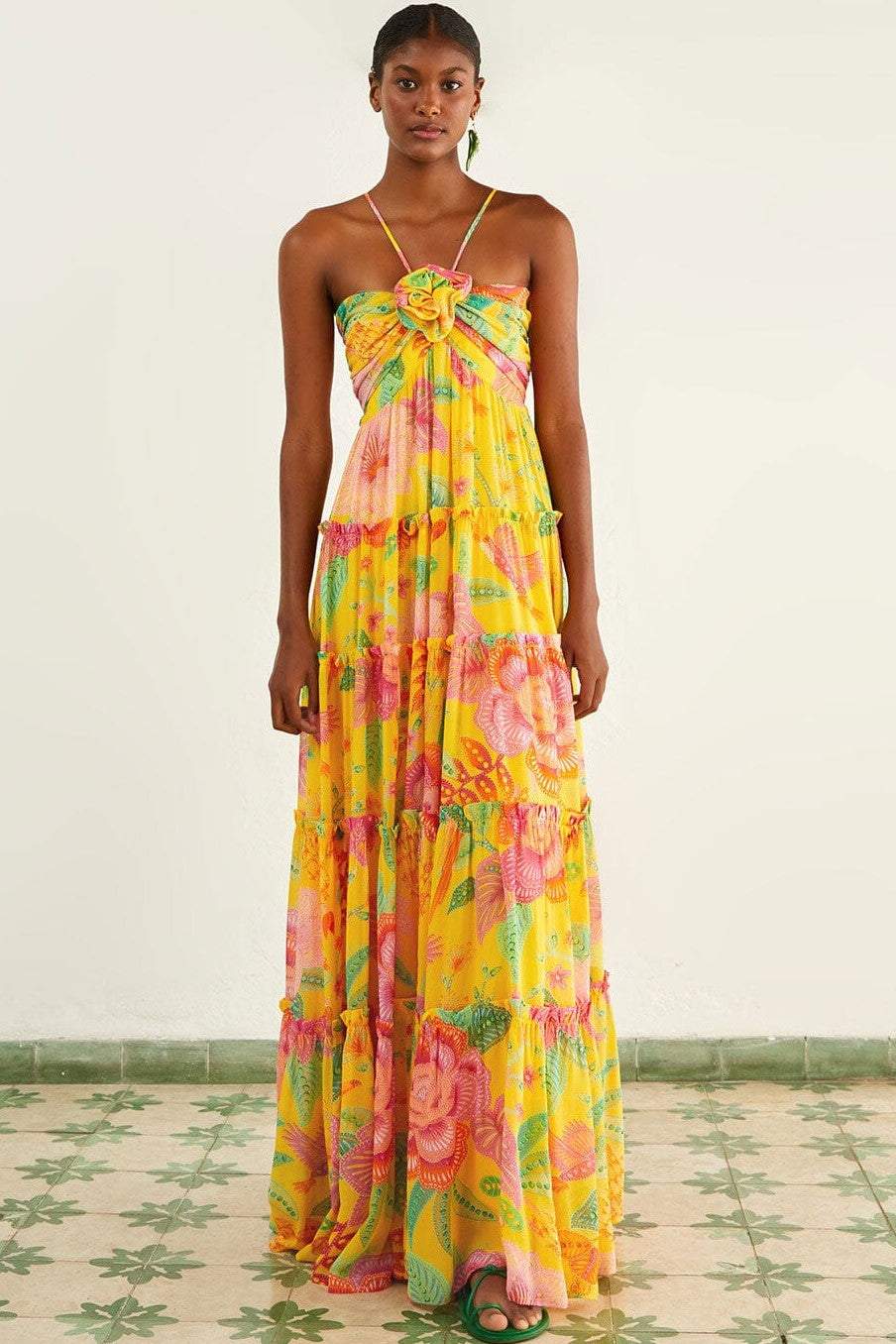 Sue Baskılı Boyundan Bağlamalı Ek Yeri Maxi Elbise